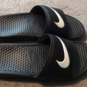 nike slides